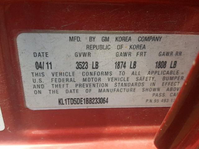 KL1TD5DE1BB233064 - 2011 CHEVROLET AVEO LS RED photo 10