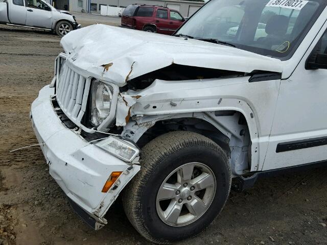 1C4PJLAK7CW159855 - 2012 JEEP LIBERTY SP WHITE photo 9