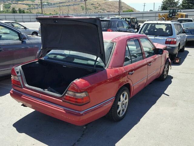 WDBEA32E4SC209769 - 1995 MERCEDES-BENZ E 320 BASE RED photo 4