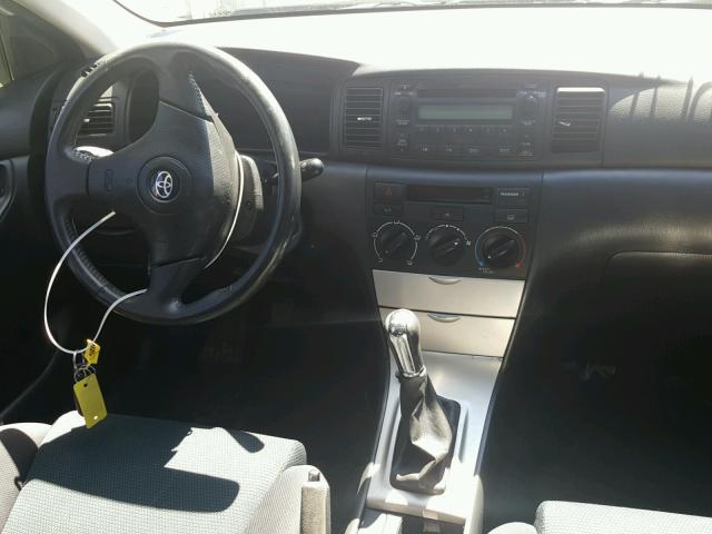 2T1BY30E56C550159 - 2006 TOYOTA COROLLA XR 银色 照片 9