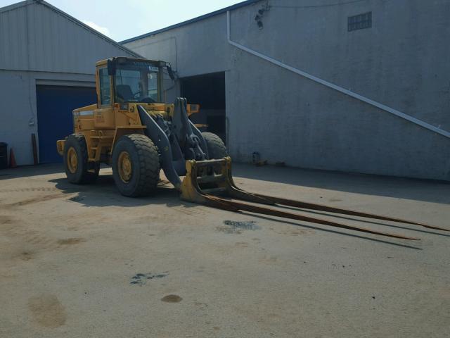 L90DV64370 - 2001 VOLVO L90D YELLOW photo 1