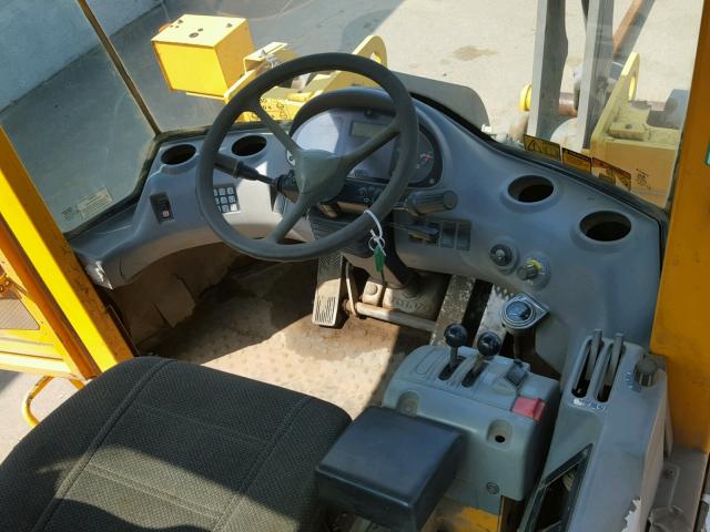 L90DV64370 - 2001 VOLVO L90D YELLOW photo 5