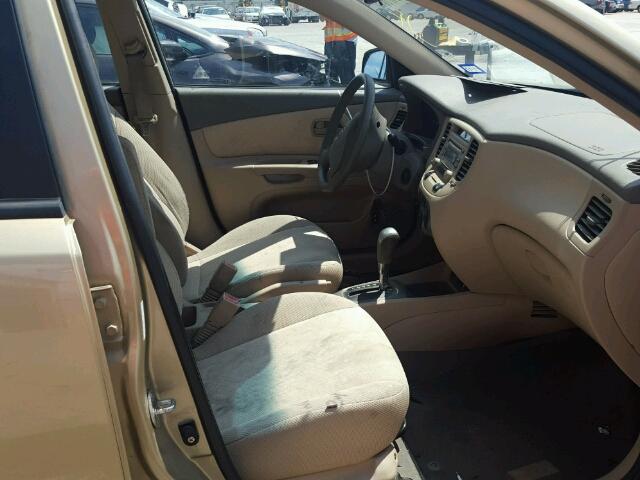 KNADE123286415035 - 2008 KIA RIO BASE TAN photo 5