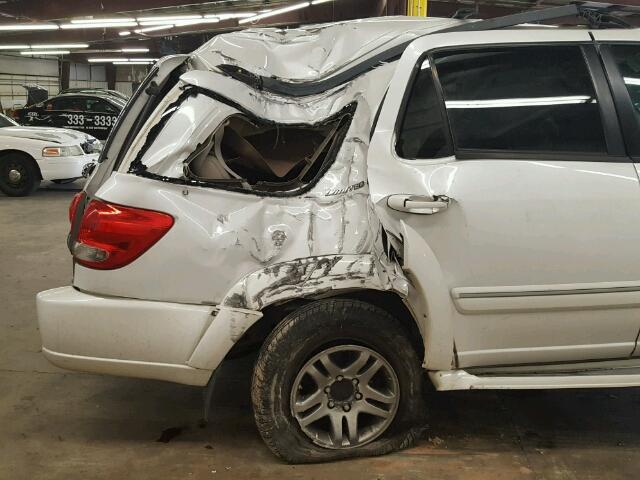 5TDBT48A95S254489 - 2005 TOYOTA SEQUOIA LI WHITE photo 10