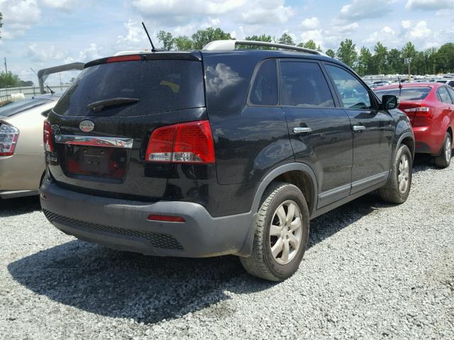 5XYKT3A14BG106716 - 2011 KIA SORENTO BA BLACK photo 4