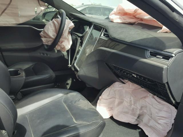 5YJSA1E28FF097657 - 2015 TESLA MODEL S Սև լուսանկար 5