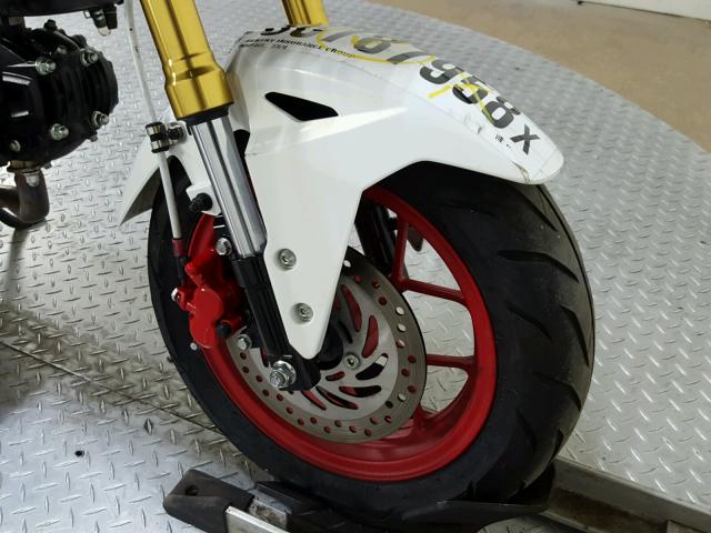 MLHJC6110H5200751 - 2017 HONDA GROM 125 WHITE photo 14