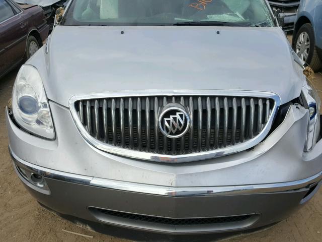 5GAKRDED0CJ396299 - 2012 BUICK ENCLAVE SILVER photo 7