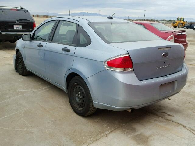 1FAHP34N59W135755 - 2009 FORD FOCUS BLUE photo 3