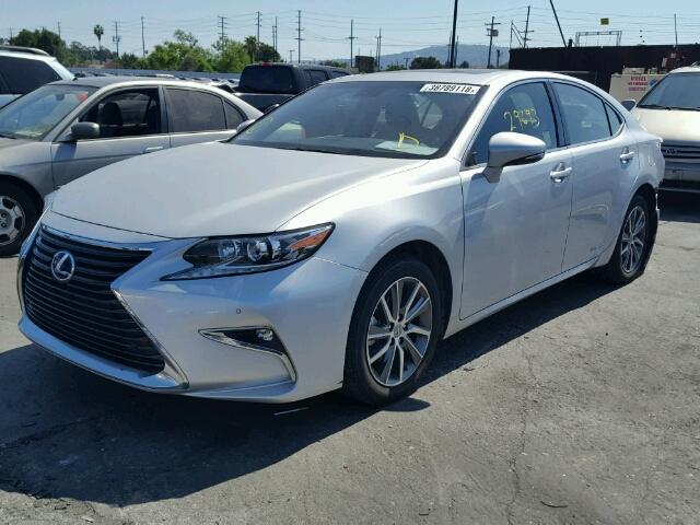 JTHBW1GG2G2114837 - 2016 LEXUS ES 300H SILVER photo 2