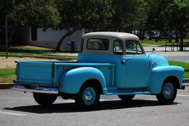 0001854F55X - 1955 CHEVROLET 3100 GREEN photo 4