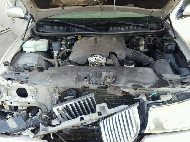 1LNHM82W12Y658658 - 2002 LINCOLN TOWN CAR S TAN photo 7