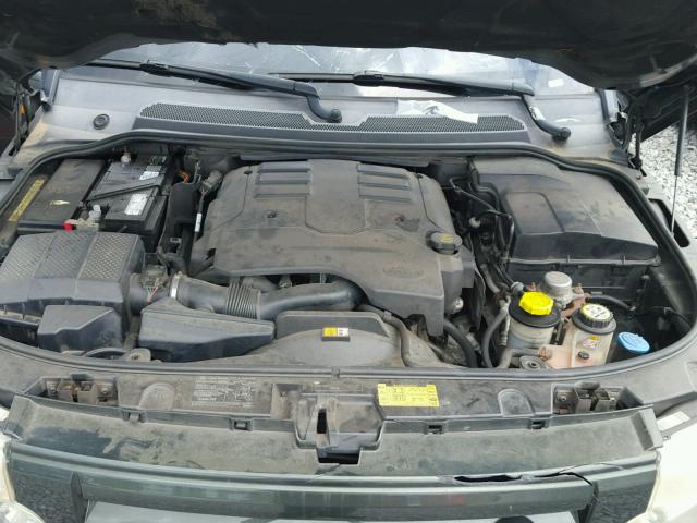 SALAE24405A342671 - 2005 LAND ROVER LR3 SE GRAY photo 7