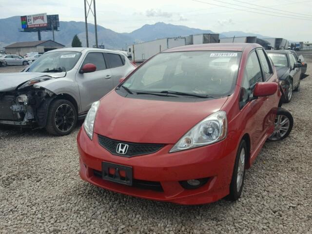 JHMGE87469S016100 - 2009 HONDA FIT RED photo 2