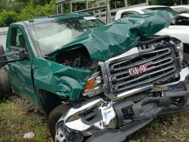 1GD31VCGXJZ285556 - 2018 GMC SIERRA C35 GREEN photo 1