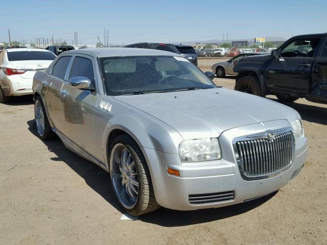 2C3KA43R58H164363 - 2008 CHRYSLER 300 LX SILVER photo 1