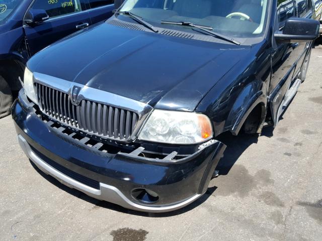 5LMFU28R73LJ20564 - 2003 LINCOLN NAVIGATOR შავი ფოტო 9