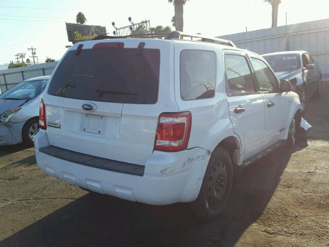 1FMCU03198KD00069 - 2008 FORD ESCAPE XLT WHITE photo 4