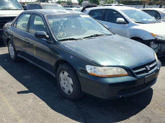 1HGCG1649WA044057 - 1998 HONDA ACCORD LX GREEN photo 1