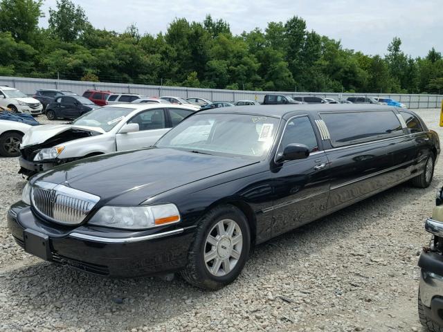 1L1FM88WX6Y643758 - 2006 LINCOLN TOWN CAR E BLACK photo 2