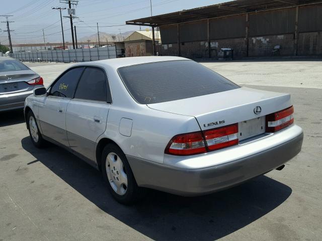 JT8BF28G5Y0280321 - 2000 LEXUS ES 300 SILVER photo 3