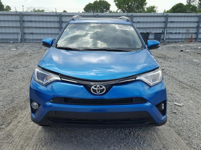 JTMRJREV2GD033744 - 2016 TOYOTA RAV4 HV XL BLUE photo 9