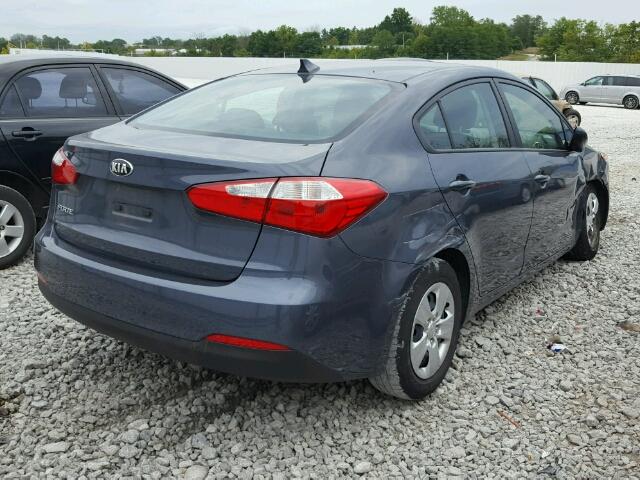 KNAFK4A67G5558727 - 2016 KIA FORTE LX BLUE photo 4