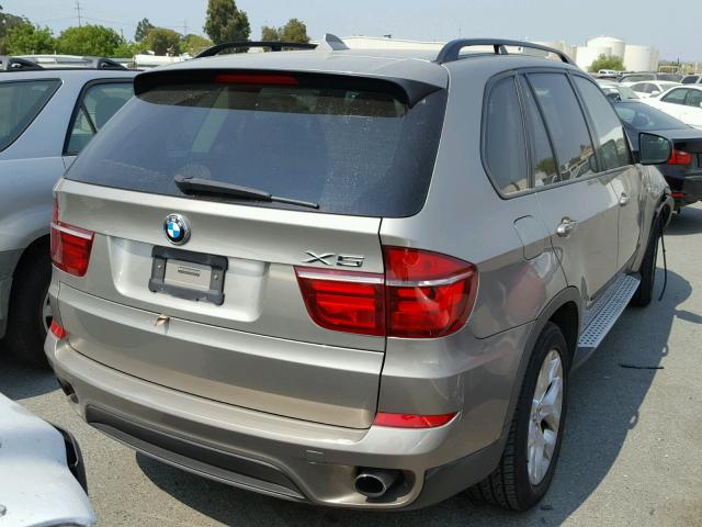 5UXZV4C54BL415815 - 2011 BMW X5 XDRIVE3 BEIGE photo 4