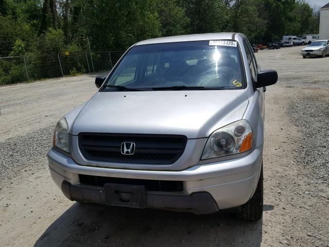 2HKYF18105H565511 - 2005 HONDA PILOT LX SILVER photo 9