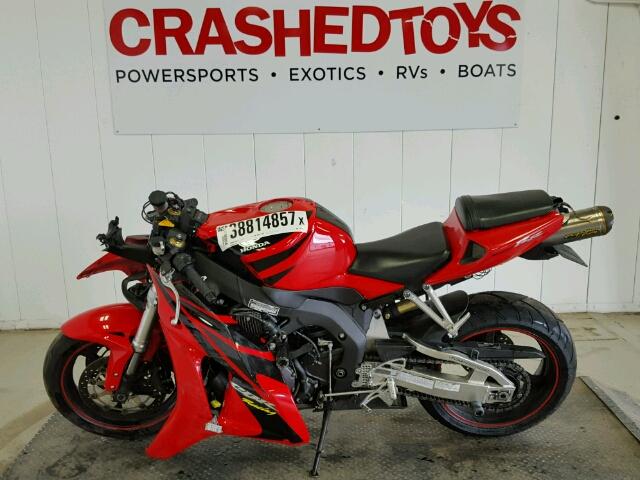 JH2SC57096M202928 - 2006 HONDA CBR1000 RR RED photo 3