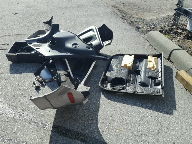 JTLKT324964105224 - 2006 TOYOTA SCION XB ნაცრისფერი ფოტო 9