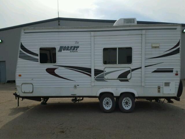 1YDT25F265E315048 - 2005 KEYSTONE HORNET WHITE photo 3