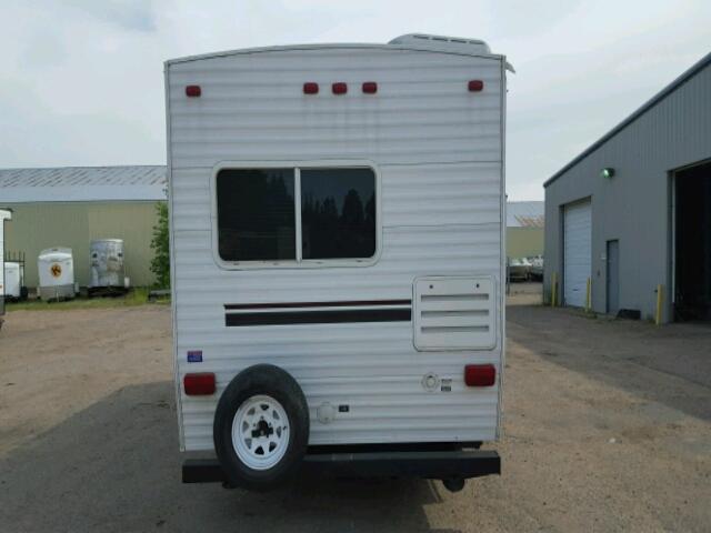 1YDT25F265E315048 - 2005 KEYSTONE HORNET WHITE photo 4