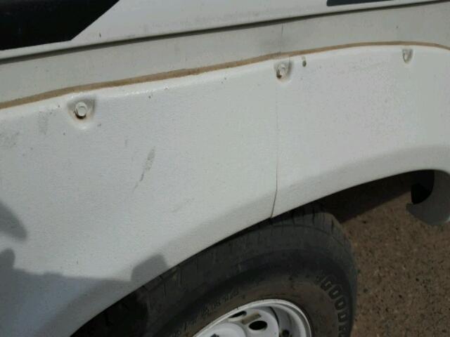 1YDT25F265E315048 - 2005 KEYSTONE HORNET WHITE photo 6