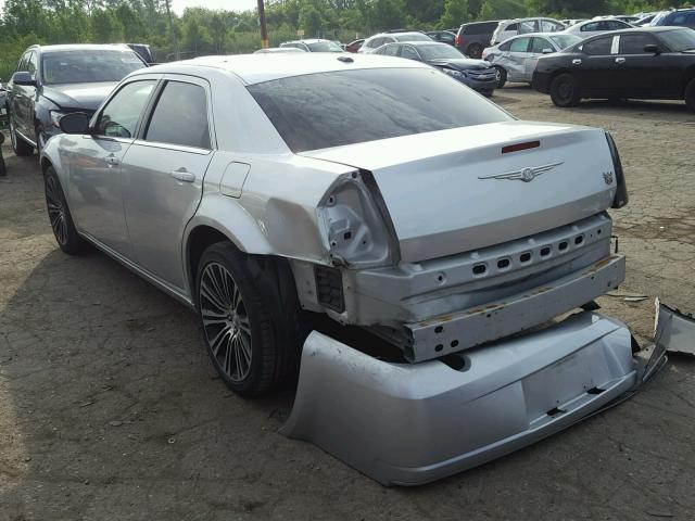 2C3CA2CVXAH262218 - 2010 CHRYSLER 300 S SILVER photo 3