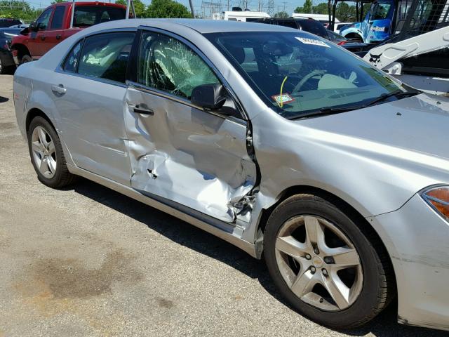 1G1ZB5E10BF323862 - 2011 CHEVROLET MALIBU LS Gümüş foto 9