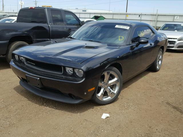 2C3CDYAGXEH261378 - 2014 DODGE CHALLENGER BLACK photo 2