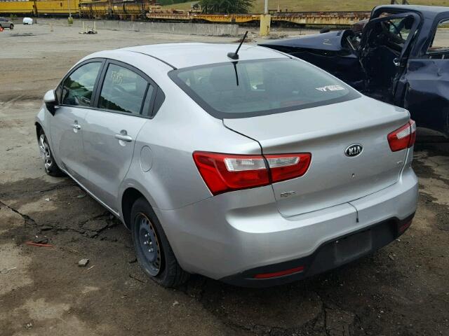 KNADM4A3XF6425458 - 2015 KIA RIO LX Արծաթագույն լուսանկար 3