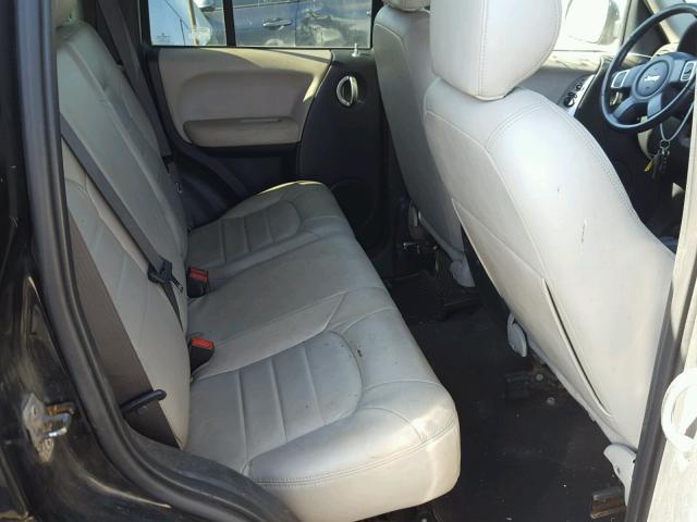1J8GL38K73W668613 - 2003 JEEP LIBERTY RE BLACK photo 6