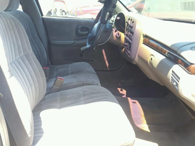 2G1WL52M3X9193445 - 1999 CHEVROLET LUMINA BAS თეთრი ფოტო 5