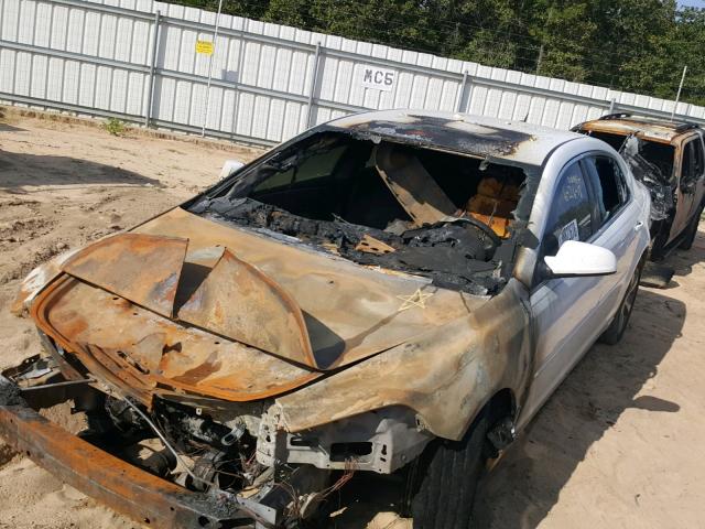 1G1ZC5EU1BF116792 - 2011 CHEVROLET MALIBU 1LT WHITE photo 2