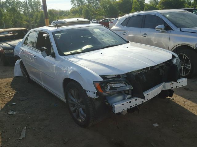 2C3CCAGG5EH255683 - 2014 CHRYSLER 300 S WHITE photo 1