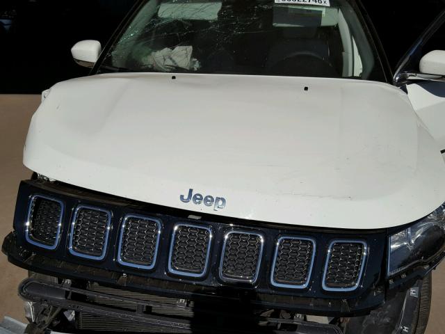 3C4NJDCB1JT309147 - 2018 JEEP COMPASS LI WHITE photo 7