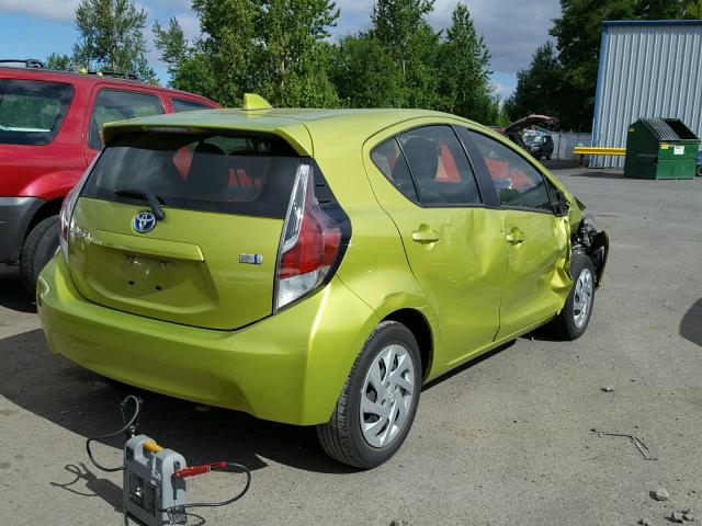 JTDKDTB34F1089306 - 2015 TOYOTA PRIUS C GREEN photo 4