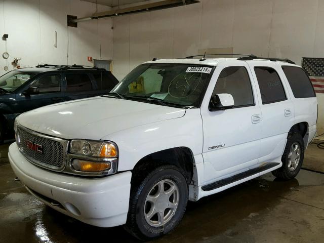 1GKEK63U94J314428 - 2004 GMC YUKON DENA WHITE photo 2