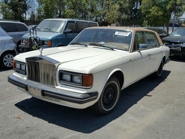SCAZN02A0JCX22476 - 1988 ROLLS-ROYCE SILVER SPU WHITE photo 2