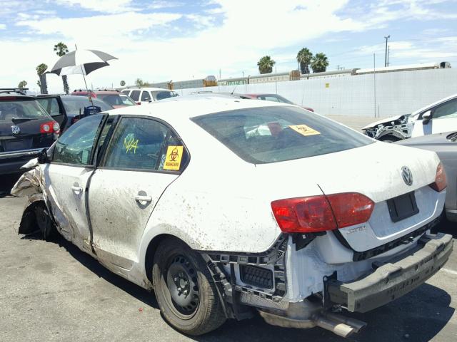 3VW2K7AJ4DM200981 - 2013 VOLKSWAGEN JETTA BASE Սպիտակ լուսանկար 3