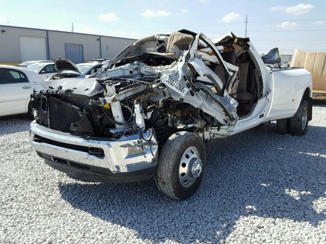 3C63RRHLXGG322485 - 2016 RAM 3500 SLT WHITE photo 2