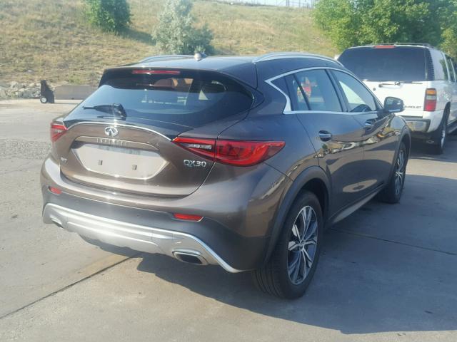 SJKCH5CRXHA016738 - 2017 INFINITI QX30 BASE BROWN photo 4