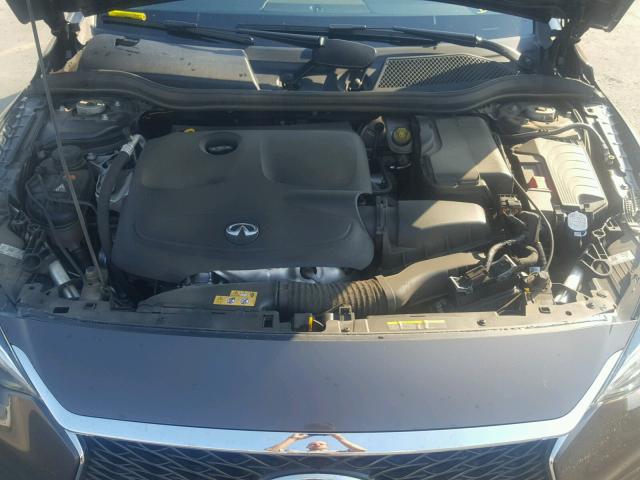 SJKCH5CRXHA016738 - 2017 INFINITI QX30 BASE BROWN photo 7